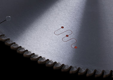 절단기 플라스틱/원형 450MM 알루미늄 절단은 Ceratizit 끝을 가진 톱날을