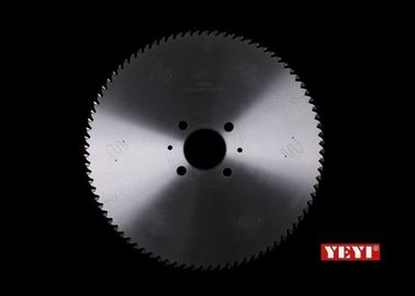 450mm TCT 안내장은 강철 주괴, 기울ㄴ 탄화물을 자르기를 위해 톱날을 톱날을